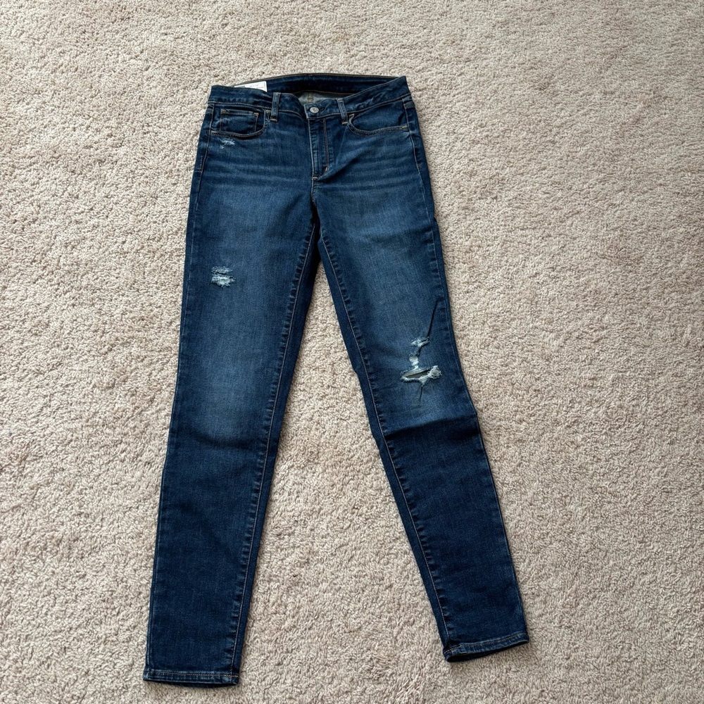 Gap midrise distressed jeggings 30 Tall